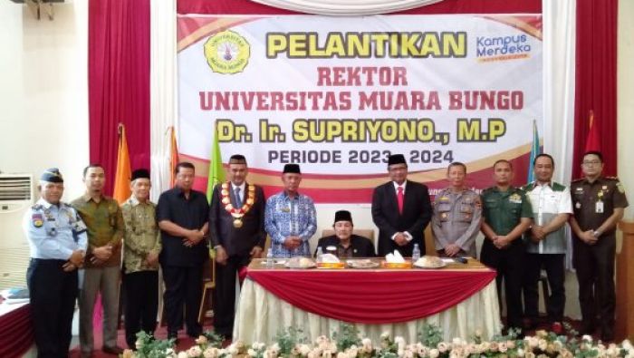 Resmi Dilantik,Dr.Supriyono Jabat Rektor UMB